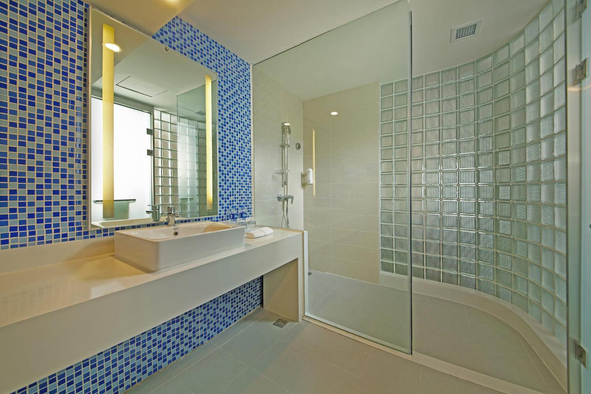 Holiday Inn Express Tangshan Downtown By Ihg Exterior foto